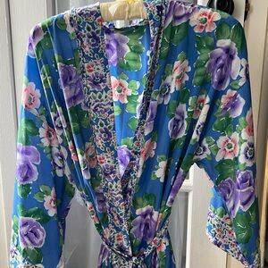 Vintage Victoria’s secret Robe
